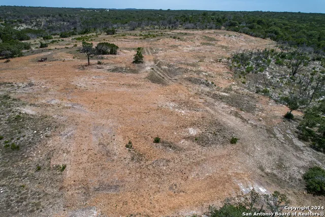 351 Ringtail Rd Leakey, TX 78873