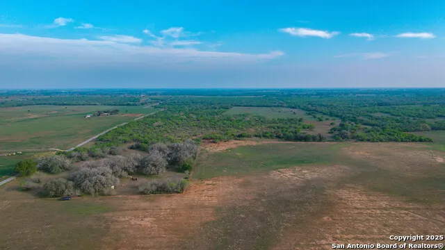 TBD County Road 404 Floresville, TX 78114