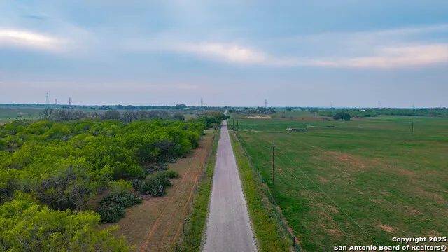 TBD County Road 404 Floresville, TX 78114