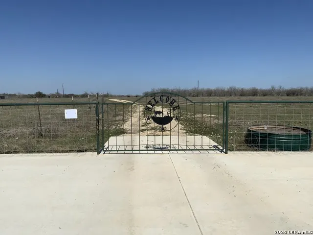 2647 Fm 3282 Gonzales, TX 78629