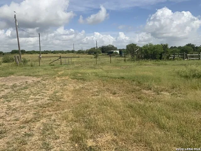 2647 Fm 3282 Gonzales, TX 78629