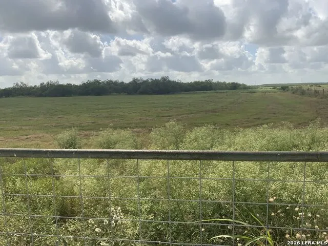 2647 Fm 3282 Gonzales, TX 78629