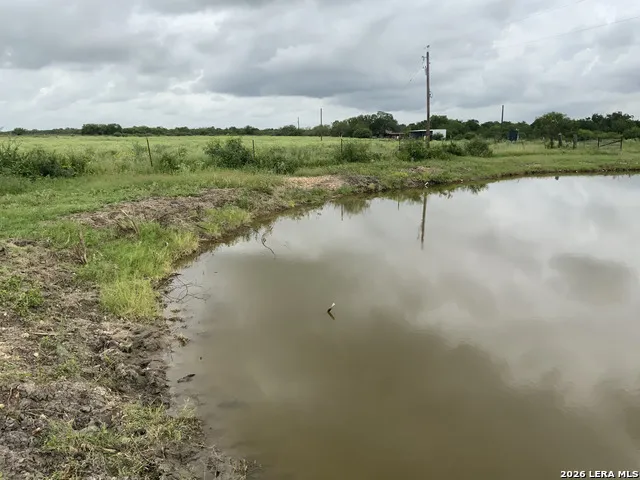 2647 Fm 3282 Gonzales, TX 78629