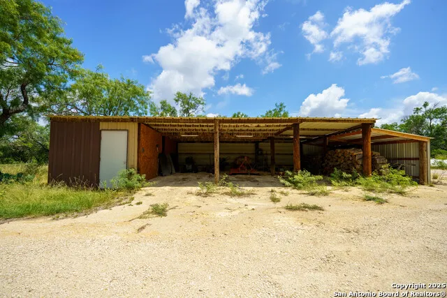 1231 B & R Road Vanderpool, TX 78885