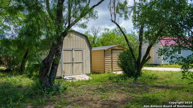 1231 B & R Road Vanderpool, TX 78885