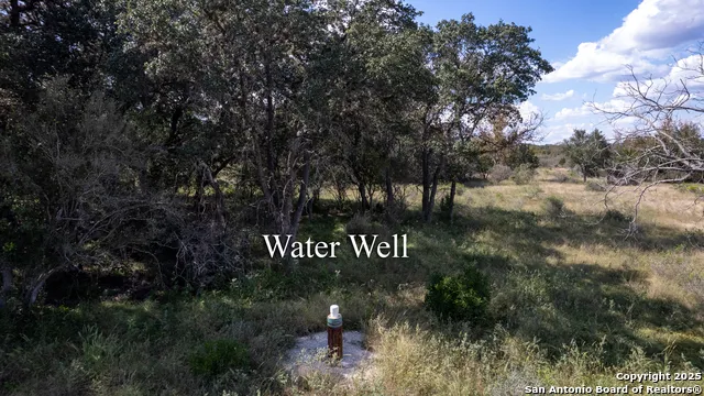 2554 CR 380 Barksdale, TX 78828