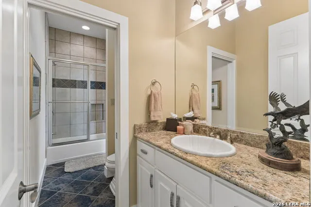 306 Charles Kerrville, TX 78028