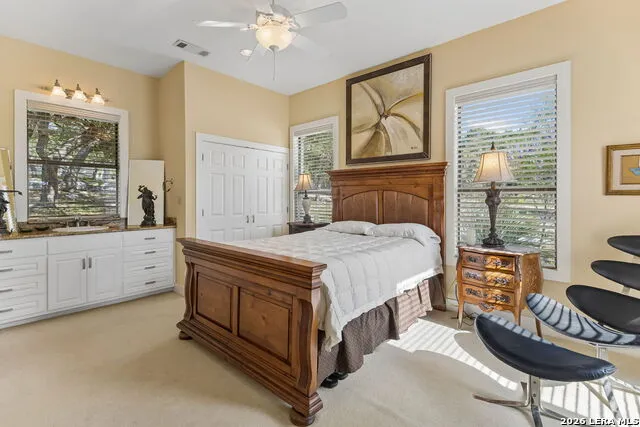 306 Charles Kerrville, TX 78028