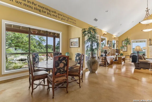 306 Charles Kerrville, TX 78028