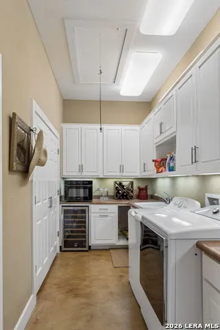 306 Charles Kerrville, TX 78028