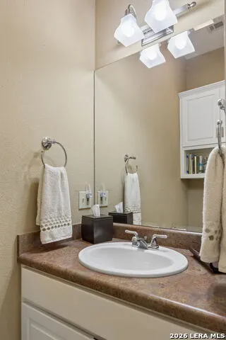 306 Charles Kerrville, TX 78028