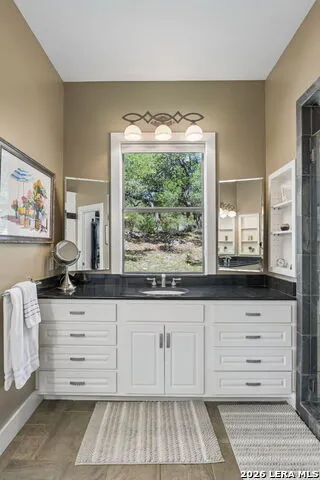 306 Charles Kerrville, TX 78028