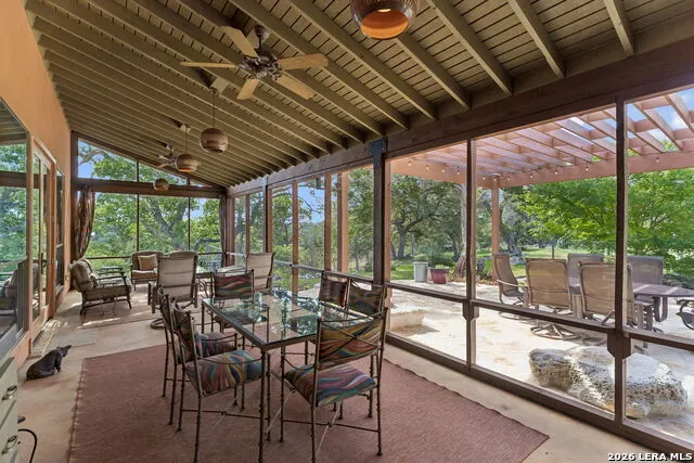 306 Charles Kerrville, TX 78028