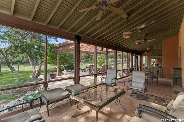 306 Charles Kerrville, TX 78028