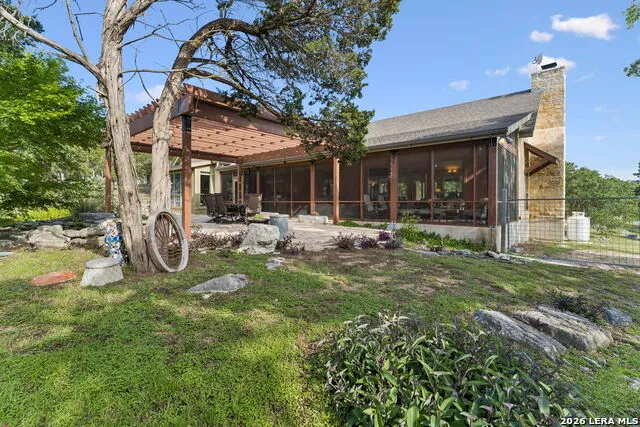 306 Charles Kerrville, TX 78028