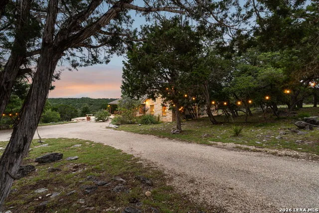 306 Charles Kerrville, TX 78028