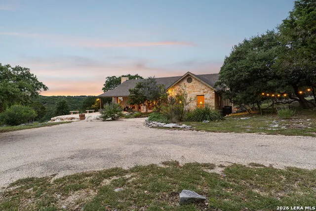 306 Charles Kerrville, TX 78028