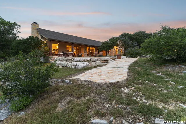 306 Charles Kerrville, TX 78028