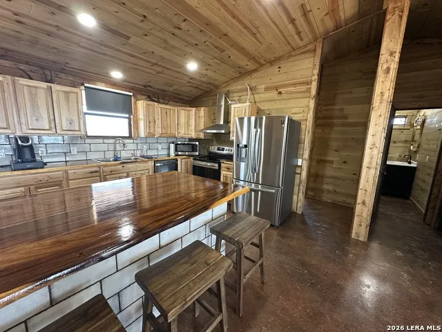 2724 Sd 24910 Rocksprings, TX 78880