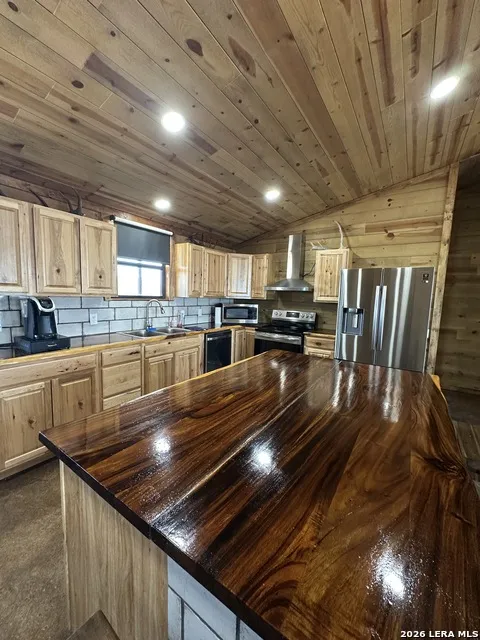 2724 Sd 24910 Rocksprings, TX 78880
