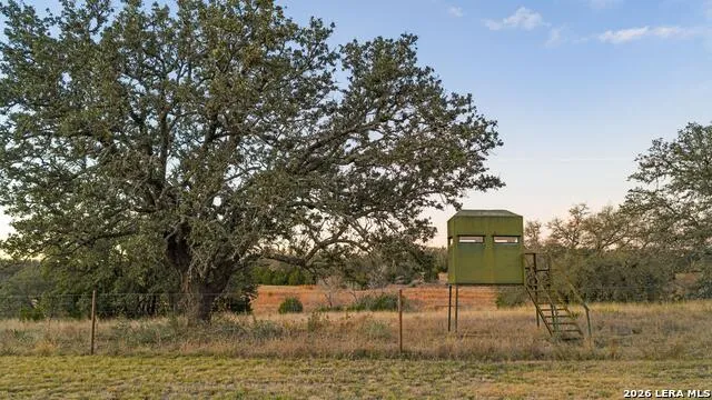 13697 WPA RD London, TX 76854
