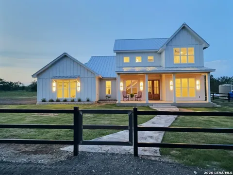 1230 Old Pearsall Rd