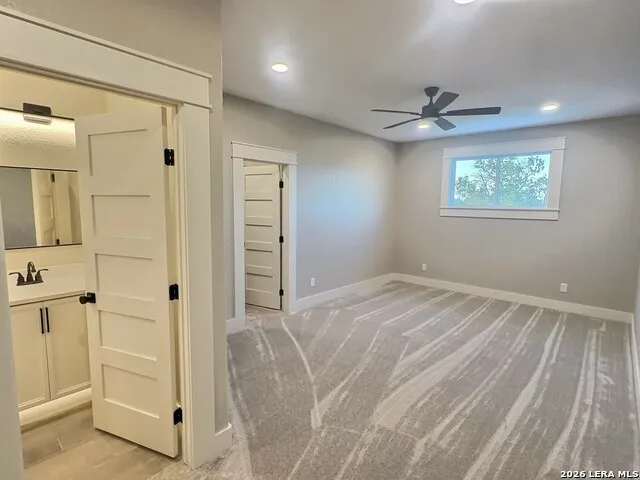 1230 Old Pearsall Rd Jourdanton, TX 78026