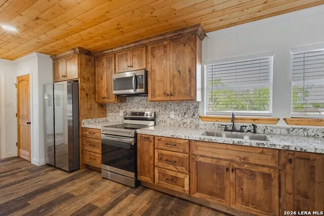 17301 N US HWY 277 Quemado, TX 78877