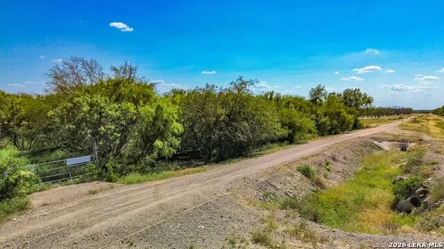 1022 Silver Bridge Rd Quemado, TX 78877