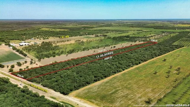 1022 Silver Bridge Rd Quemado, TX 78877