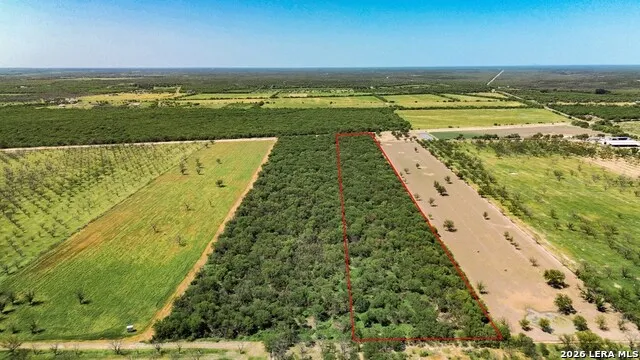 1022 Silver Bridge Rd Quemado, TX 78877