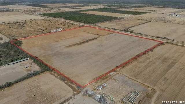166 Lowe Rd Quemado, TX 78852