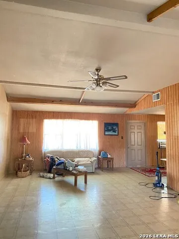 3699 HWY 85 Carrizo Springs, TX 78834