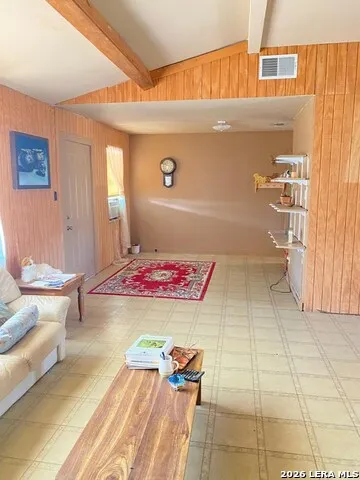 3699 HWY 85 Carrizo Springs, TX 78834