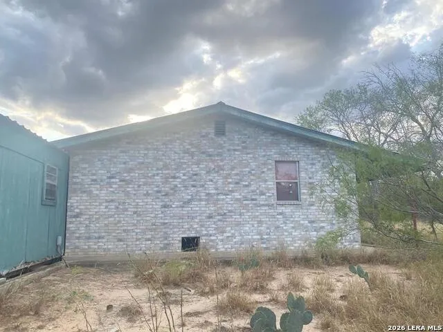 3699 HWY 85 Carrizo Springs, TX 78834