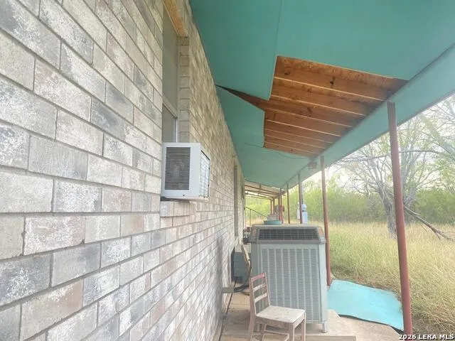3699 HWY 85 Carrizo Springs, TX 78834