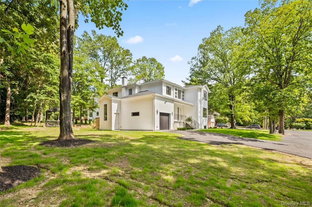 189 Quackenbush Lane Monsey, NY 10952