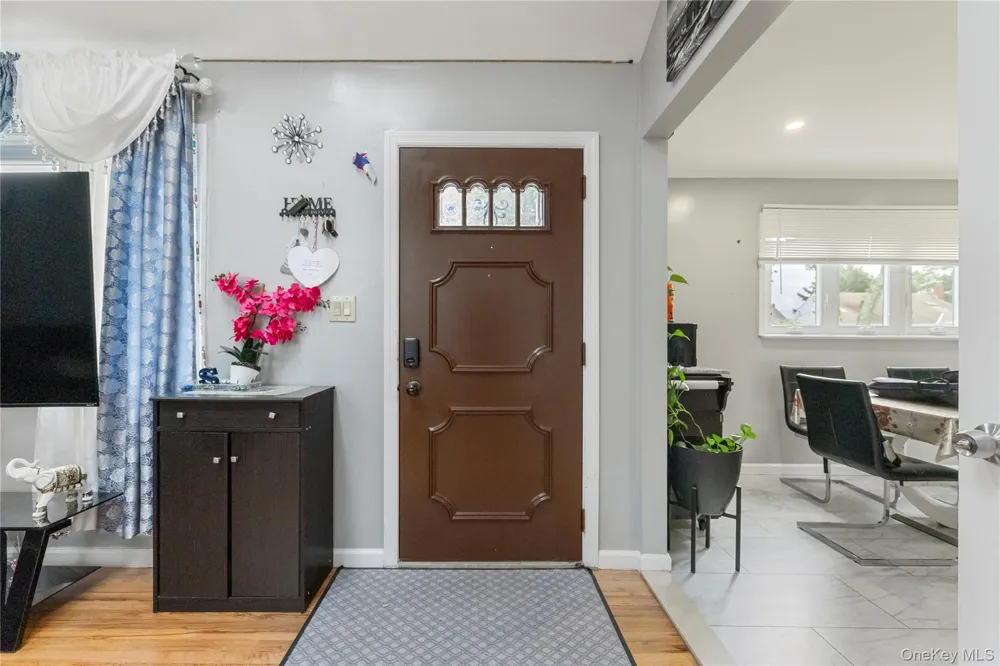 92 W 21st Street Deer Park, NY 11729