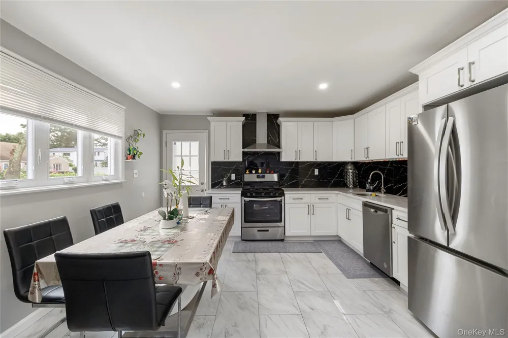 92 W 21st Street Deer Park, NY 11729