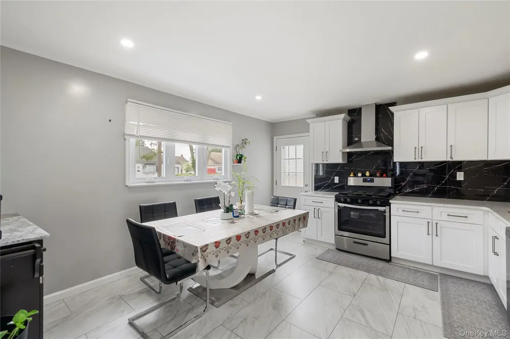 92 W 21st Street Deer Park, NY 11729