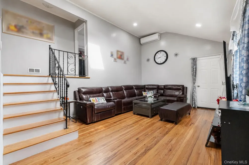 92 W 21st Street Deer Park, NY 11729