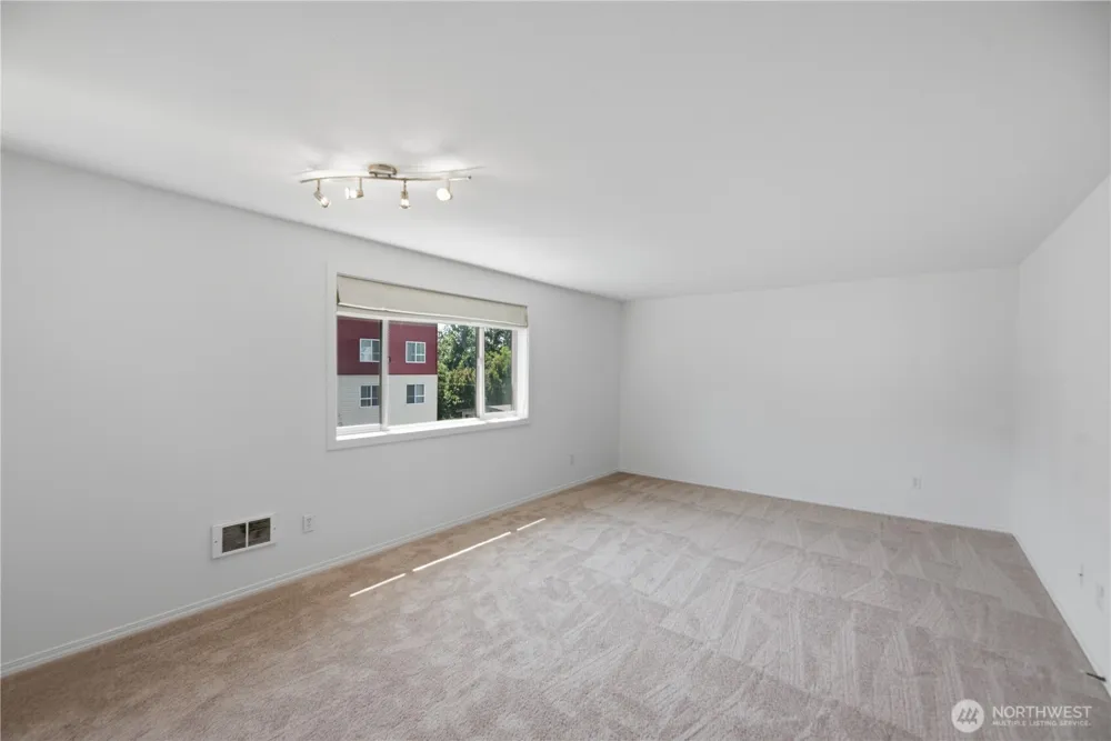 14300 32nd Avenue NE #410 Seattle, WA 98125