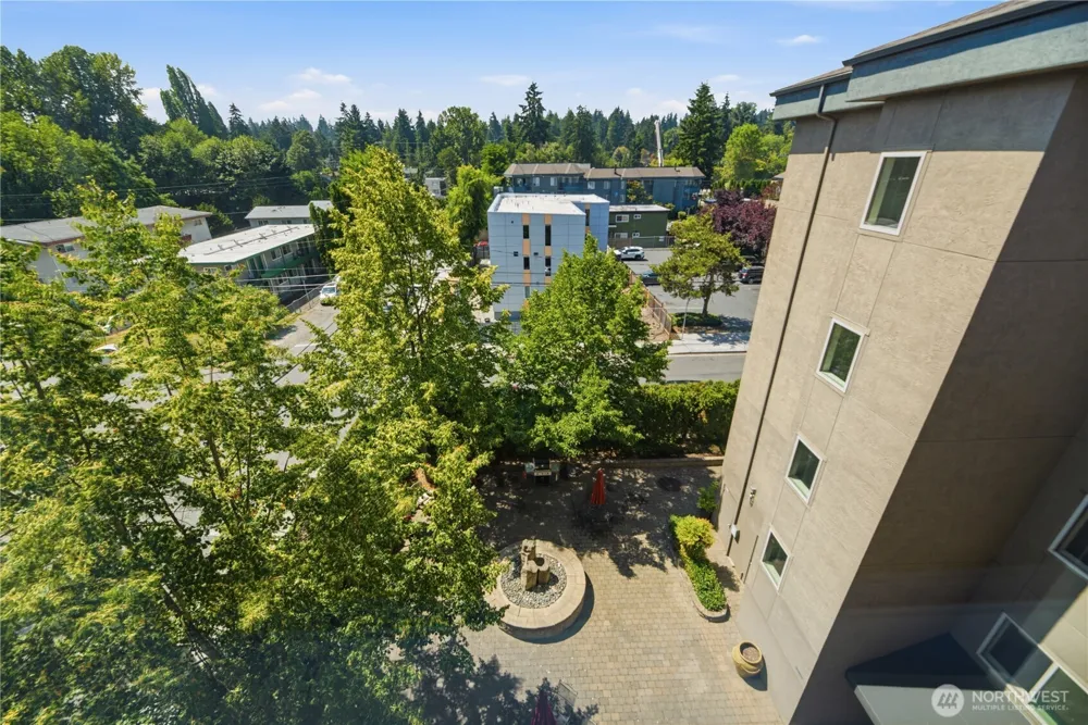 14300 32nd Avenue NE #410 Seattle, WA 98125