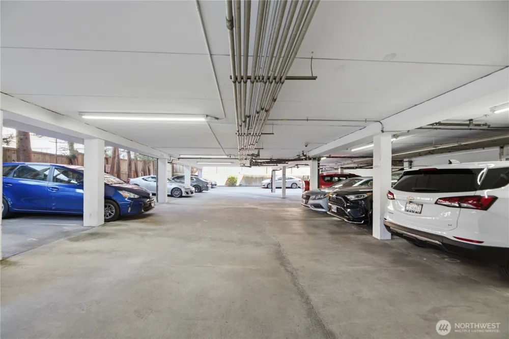 14300 32nd Avenue NE #410 Seattle, WA 98125