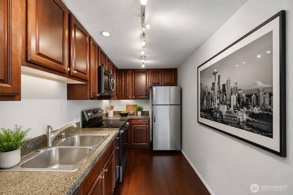 14300 32nd Avenue NE #410 Seattle, WA 98125