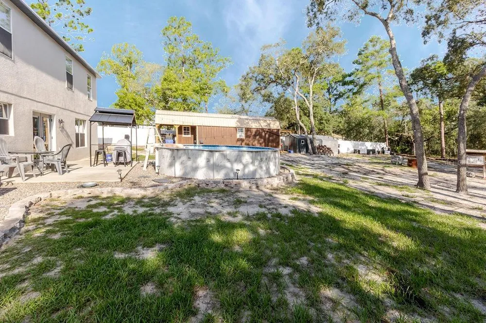 11083 MAYBIRD AVENUE Weeki Wachee, FL 34613