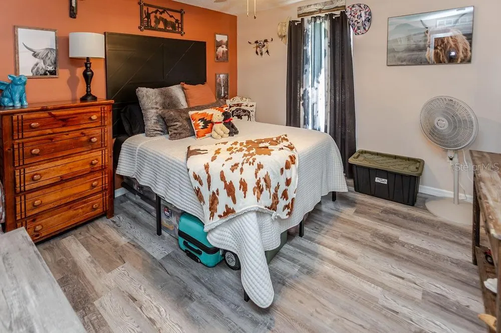 11083 MAYBIRD AVENUE Weeki Wachee, FL 34613