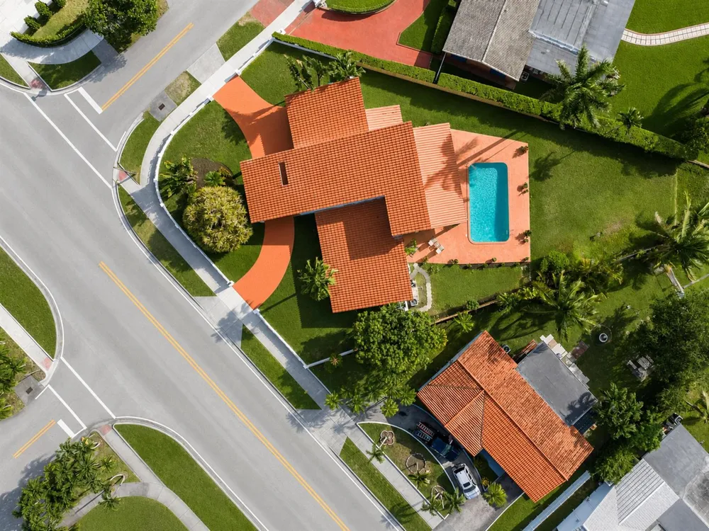 1110 SW 97TH AVENUE Miami, FL 33174