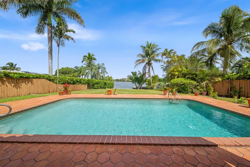 1110 SW 97TH AVENUE Miami, FL 33174