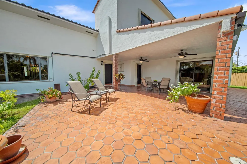 1110 SW 97TH AVENUE Miami, FL 33174